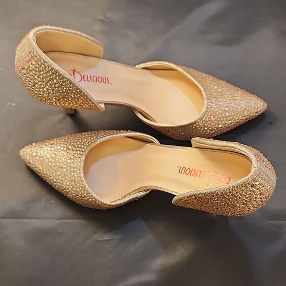 BRAND NEW RED DELICIOUS SATIN D'ORSAY GLAMOROUS STUDDED EMBELLISHMENTS PUMP - Picture 5 of 16